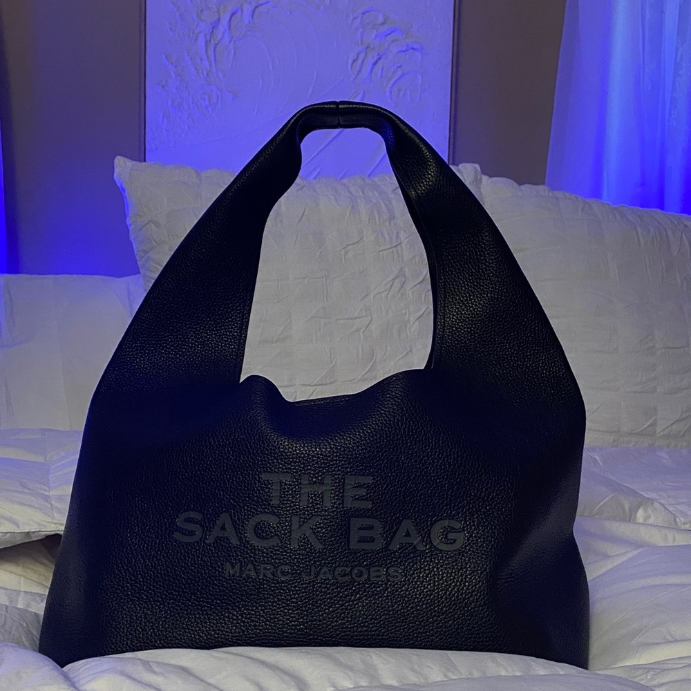 Marc Jacob, The Sak
